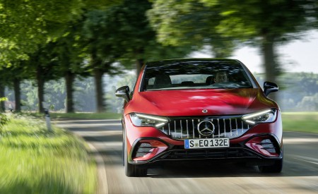 2023 Mercedes-AMG EQE 43 4MATIC (Color: MANUFAKTUR hyacinth red) Front Wallpapers 450x275 (14)
