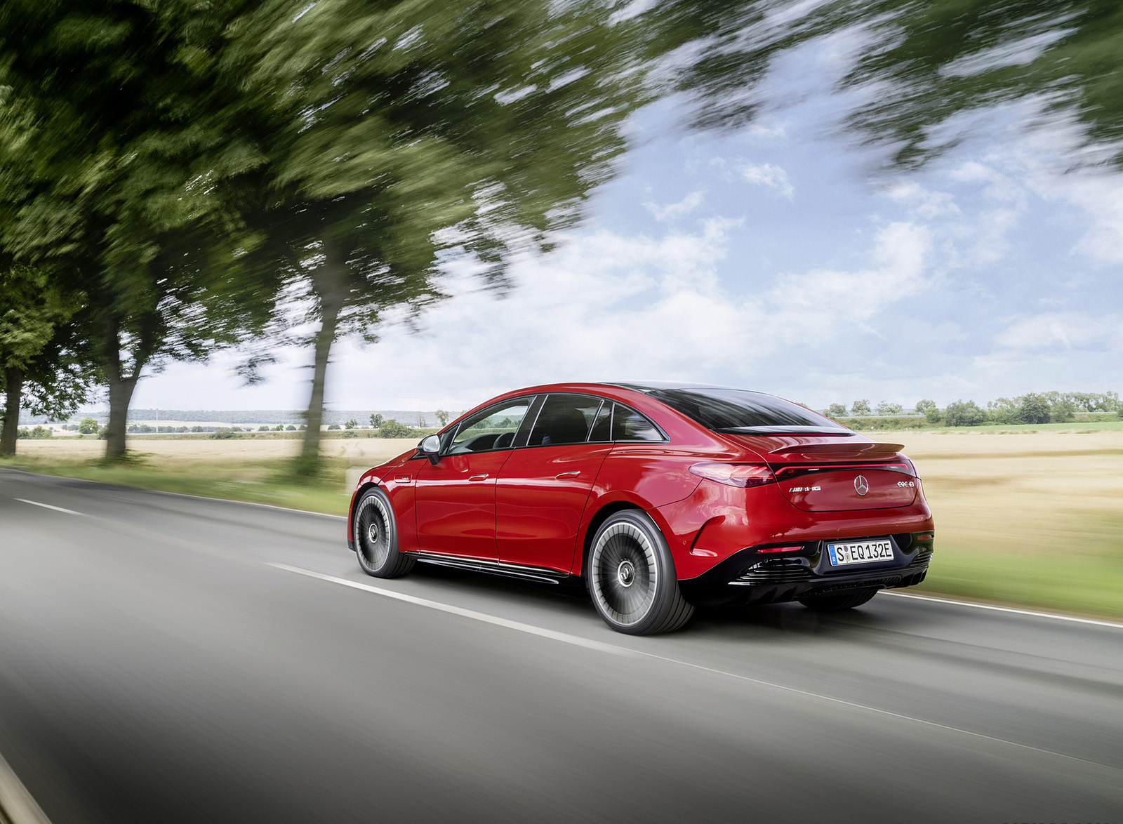 2023 Mercedes-AMG EQE 43 4MATIC (Color: MANUFAKTUR hyacinth red) Rear Three-Quarter Wallpapers (15)