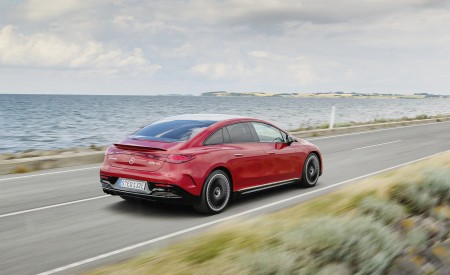 2023 Mercedes-AMG EQE 43 4MATIC (Color: MANUFAKTUR hyacinth red) Rear Three-Quarter Wallpapers 450x275 (7)