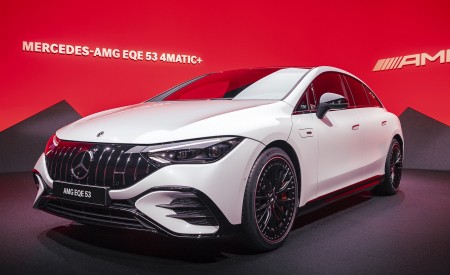 2023 Mercedes-AMG EQE 53 4MATIC+ (Color: Opalite White Bright) Front Three-Quarter Wallpapers 450x275 (219)