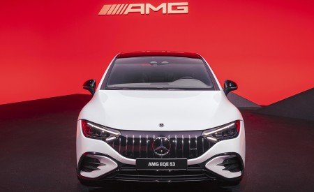 2023 Mercedes-AMG EQE 53 4MATIC+ (Color: Opalite White Bright) Front Wallpapers 450x275 (222)
