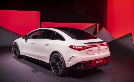 2023 Mercedes-AMG EQE 53 4MATIC+ (Color: Opalite White Bright) Rear Three-Quarter Wallpapers 450x275 (221)