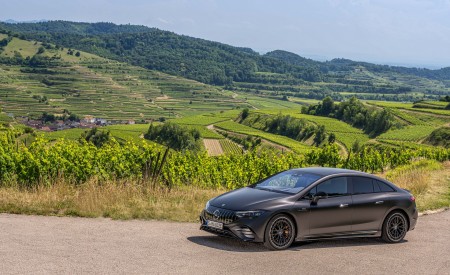 2023 Mercedes-AMG EQE 53 4Matic+ Front Three-Quarter Wallpapers 450x275 (126)