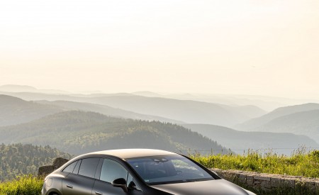 2023 Mercedes-AMG EQE 53 4Matic+ Front Three-Quarter Wallpapers 450x275 (129)