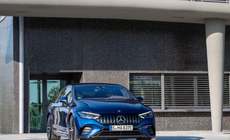 2023 Mercedes-AMG EQE 53 4Matic+ Front Wallpapers 450x275 (57)