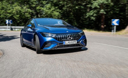 2023 Mercedes-AMG EQE 53 4Matic+ Front Wallpapers 450x275 (38)