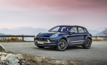 2023 Porsche Macan T (Color: Gentian Blue Metallic) Front Three-Quarter Wallpapers 450x275 (192)