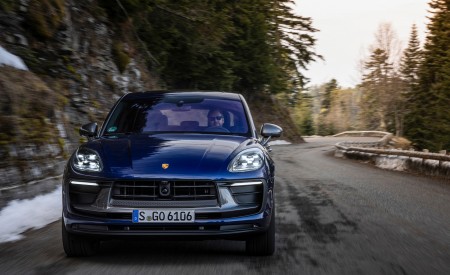 2023 Porsche Macan T (Color: Gentian Blue Metallic) Front Wallpapers  450x275 (164)