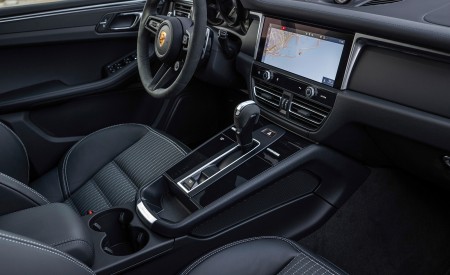 2023 Porsche Macan T (Color: Gentian Blue Metallic) Interior Wallpapers 450x275 (209)