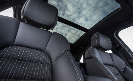 2023 Porsche Macan T (Color: Gentian Blue Metallic) Panoramic Roof Wallpapers 450x275 (216)