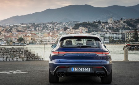 2023 Porsche Macan T (Color: Gentian Blue Metallic) Rear Wallpapers 450x275 (188)
