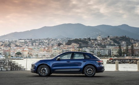 2023 Porsche Macan T (Color: Gentian Blue Metallic) Side Wallpapers 450x275 (189)