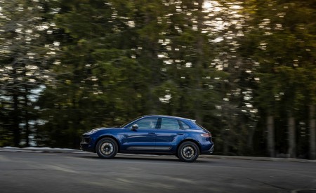 2023 Porsche Macan T (Color: Gentian Blue Metallic) Side Wallpapers 450x275 (168)