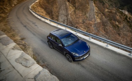 2023 Porsche Macan T (Color: Gentian Blue Metallic) Top Wallpapers  450x275 (176)
