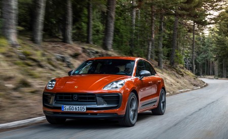 2023 Porsche Macan T (Color: Papaya Metallic) Front Wallpapers 450x275 (92)