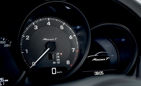 2023 Porsche Macan T (Color: Papaya Metallic) Instrument Cluster Wallpapers 450x275 (153)