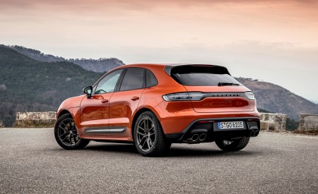 2023 Porsche Macan T (Color: Papaya Metallic) Rear Three-Quarter Wallpapers 450x275 (131)