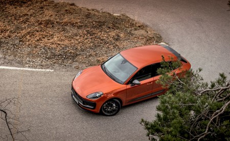2023 Porsche Macan T (Color: Papaya Metallic) Top Wallpapers 450x275 (121)