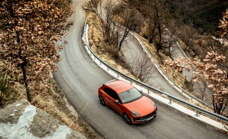 2023 Porsche Macan T (Color: Papaya Metallic) Top Wallpapers 450x275 (114)