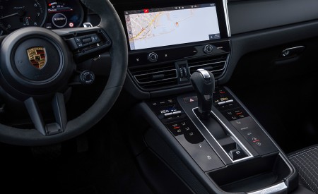 2023 Porsche Macan T (Color: Pure White) Central Console Wallpapers 450x275 (72)