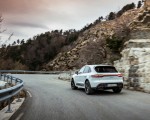 2023 Porsche Macan T (Color: Pure White) Rear Three-Quarter Wallpapers 150x120 (21)