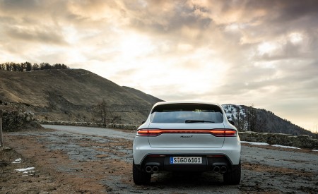 2023 Porsche Macan T (Color: Pure White) Rear Wallpapers 450x275 (48)