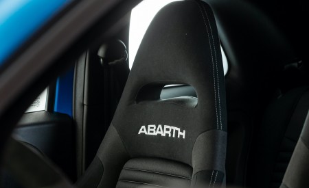 2022 Abarth 695 Competizione Interior Seats Wallpapers 450x275 (18)