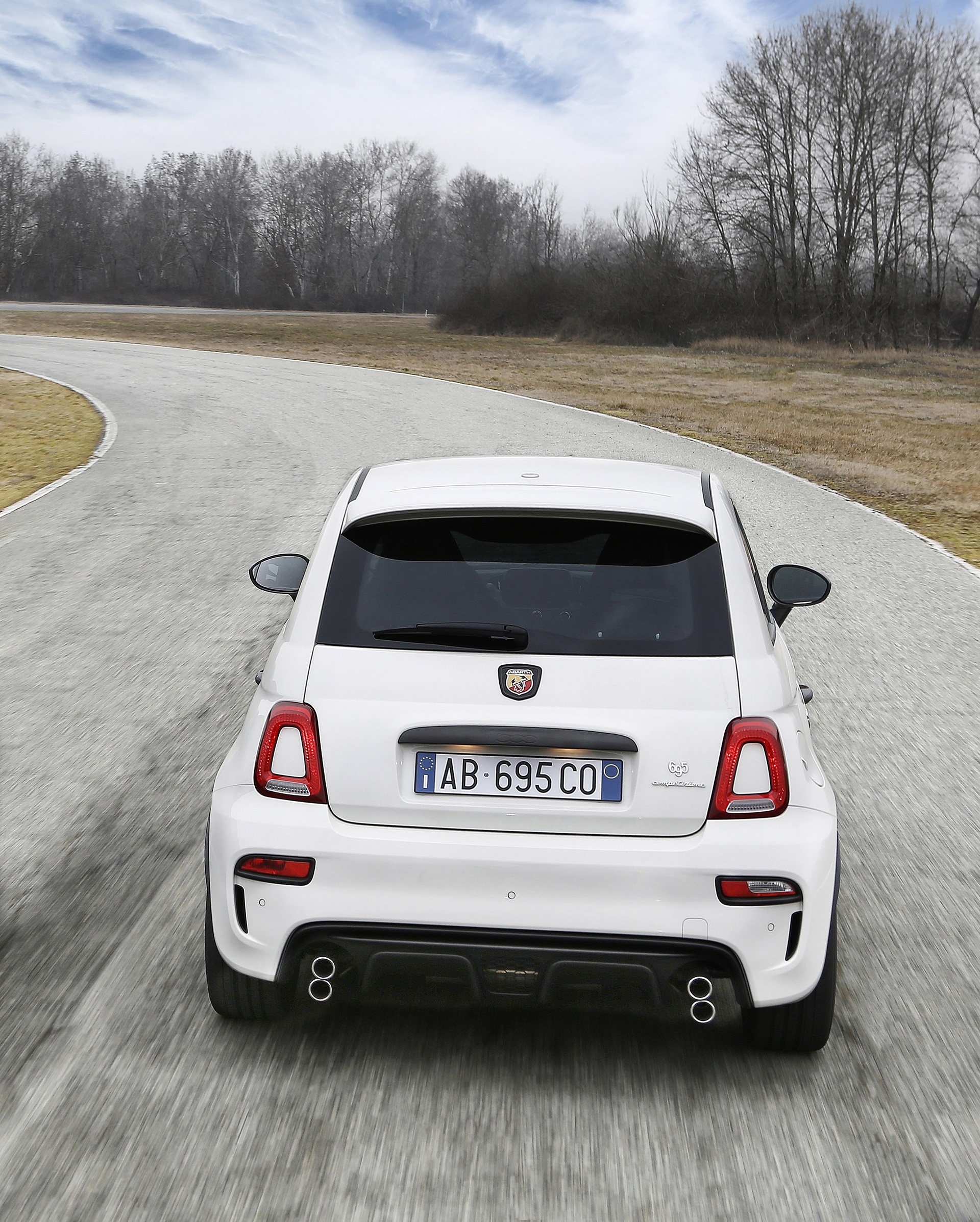 2022 Abarth 695 Competizione Rear Wallpapers (7)