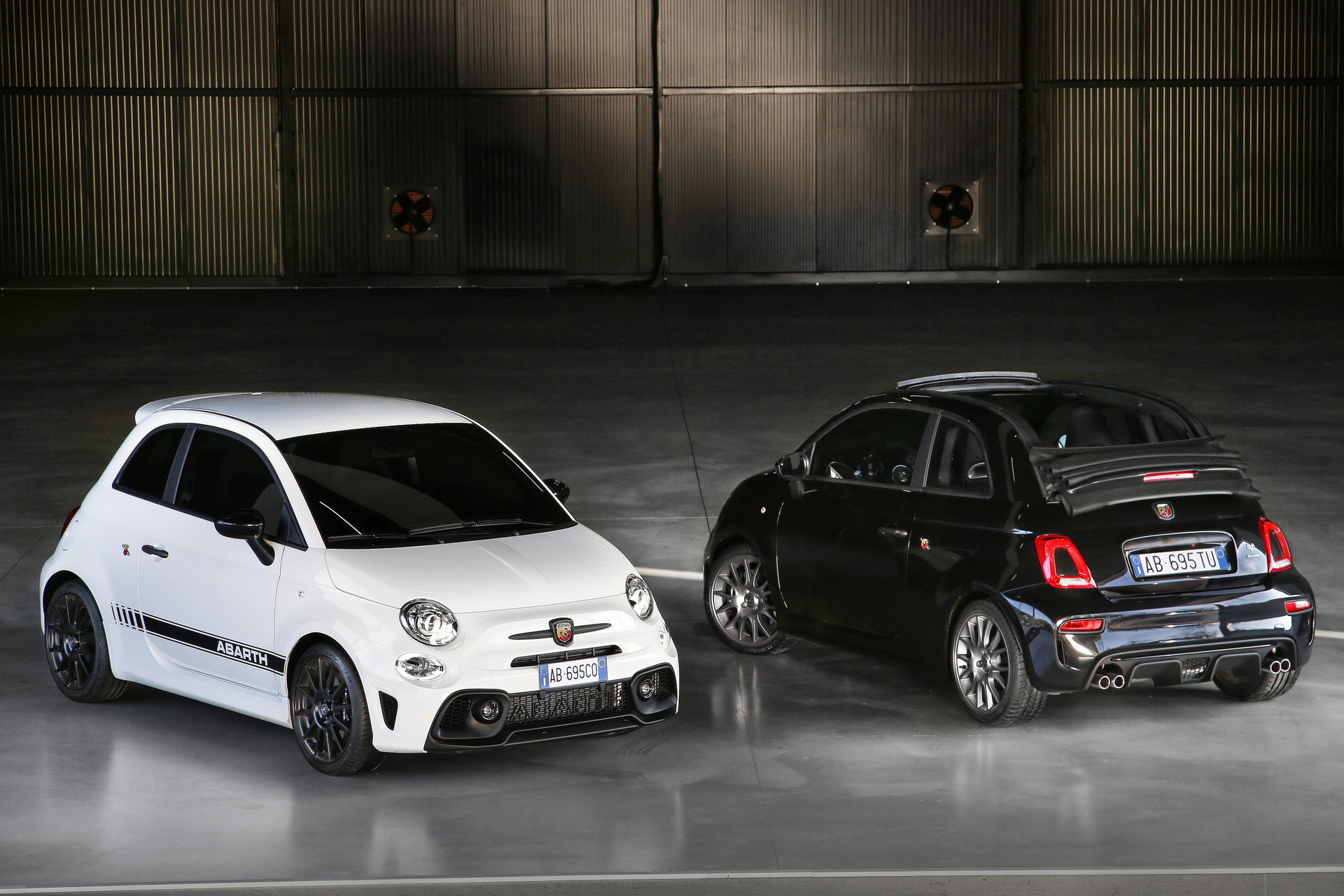 2022 Abarth 695 Competizione Wallpapers (13)