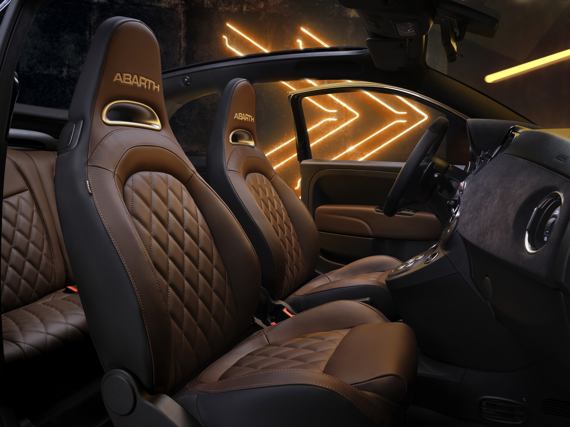 2022 Abarth 695 Turismo Interior Seats Wallpapers (15)
