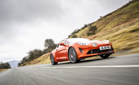 2022 Alpine A110 S UK version Front Three-Quarter Wallpapers 450x275 (15)