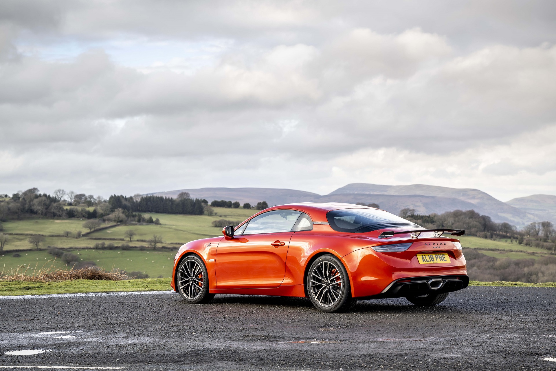 2022 Alpine A110 S UK version Rear Three-Quarter Wallpapers (11)