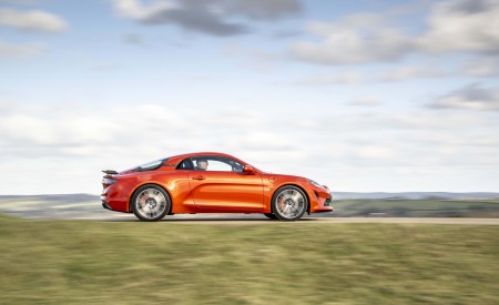 2022 Alpine A110 S UK version Side Wallpapers 450x275 (25)