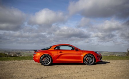 2022 Alpine A110 S UK version Side Wallpapers 450x275 (8)