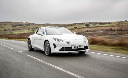 2022 Alpine A110 UK version Front Three-Quarter Wallpapers 450x275 (7)