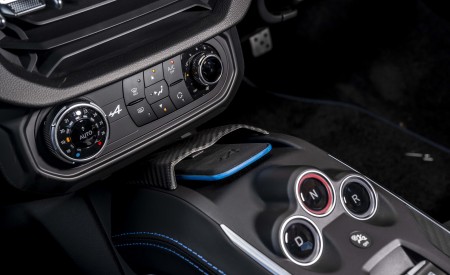 2022 Alpine A110 UK version Interior Detail Wallpapers 450x275 (43)