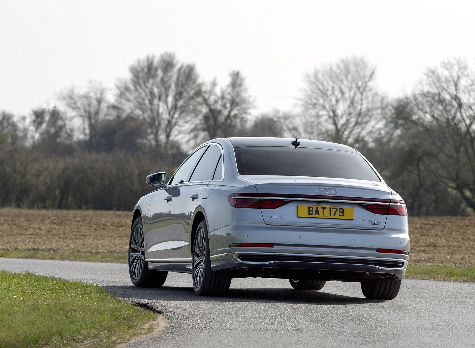 2022 Audi A8 L 60 TFSI e (UK-Spec; Plug-In Hybrid) Rear Wallpapers (12)