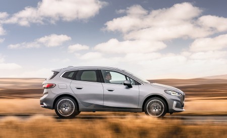 2022 BMW 2 Series 220i Active Tourer (UK-Spec) Side Wallpapers 450x275 (52)