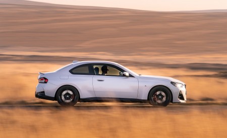 2022 BMW 2 Series 220i Coupé (UK-Spec) Side Wallpapers 450x275 (48)