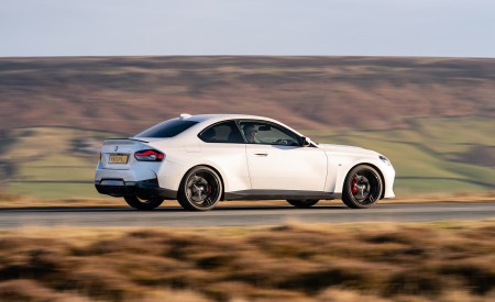 2022 BMW 2 Series 220i Coupé (UK-Spec) Side Wallpapers 450x275 (55)