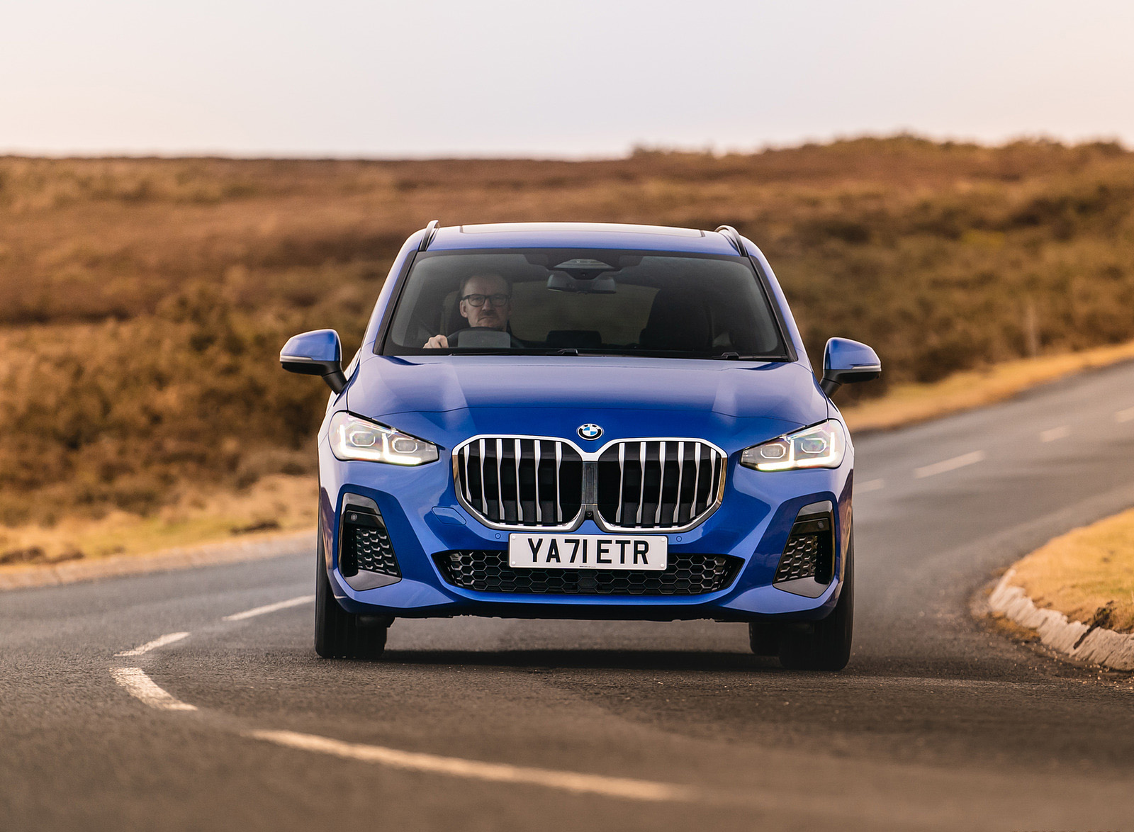2022 BMW 2 Series 223i Active Tourer (UK-Spec) Front Wallpapers (13)