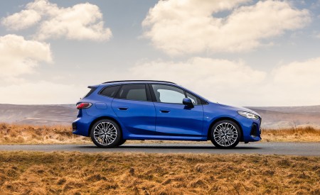2022 BMW 2 Series 223i Active Tourer (UK-Spec) Side Wallpapers 450x275 (17)