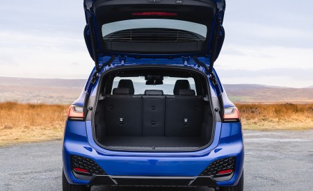 2022 BMW 2 Series 223i Active Tourer (UK-Spec) Trunk Wallpapers 450x275 (40)