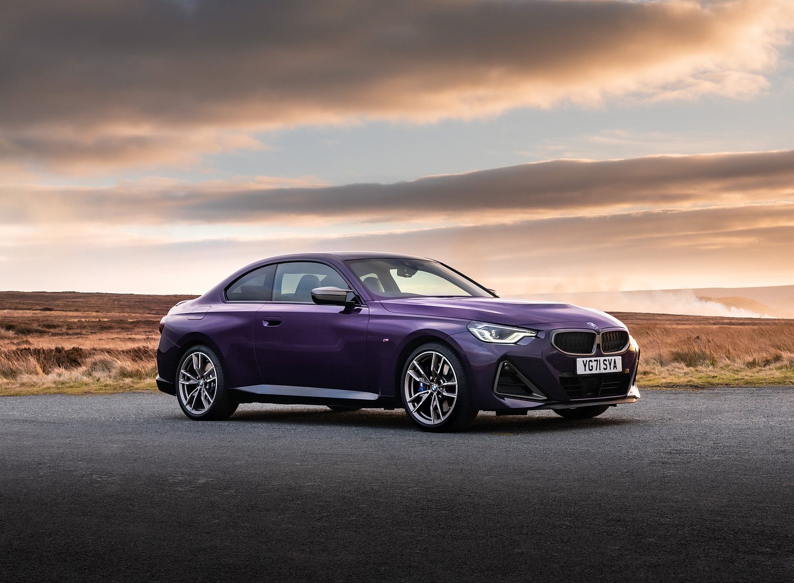 2022 BMW 2 Series M240i Coupé (UK-Spec) Front Three-Quarter Wallpapers (14)