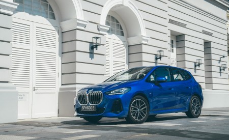 2022 BMW 218i Active Tourer M Sport Launch Edition Front Three-Quarter Wallpapers 450x275 (39)
