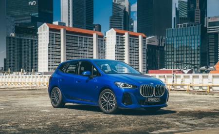 2022 BMW 218i Active Tourer M Sport Launch Edition Front Three-Quarter Wallpapers 450x275 (32)