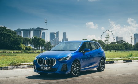 2022 BMW 218i Active Tourer M Sport Launch Edition Front Three-Quarter Wallpapers 450x275 (28)
