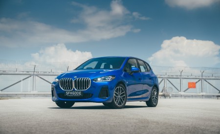 2022 BMW 218i Active Tourer M Sport Launch Edition Front Three-Quarter Wallpapers 450x275 (17)