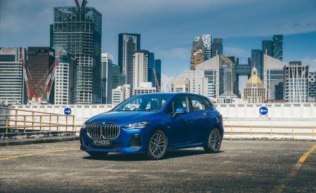 2022 BMW 218i Active Tourer M Sport Launch Edition Front Three-Quarter Wallpapers 450x275 (34)