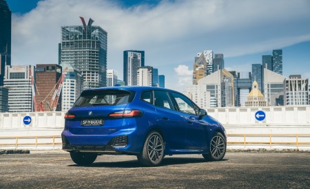 2022 BMW 218i Active Tourer M Sport Launch Edition Rear Three-Quarter Wallpapers 450x275 (35)